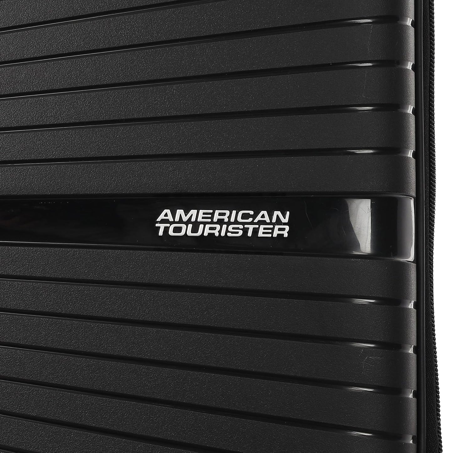 American Tourister Airconic 2.0 Rolling Tote