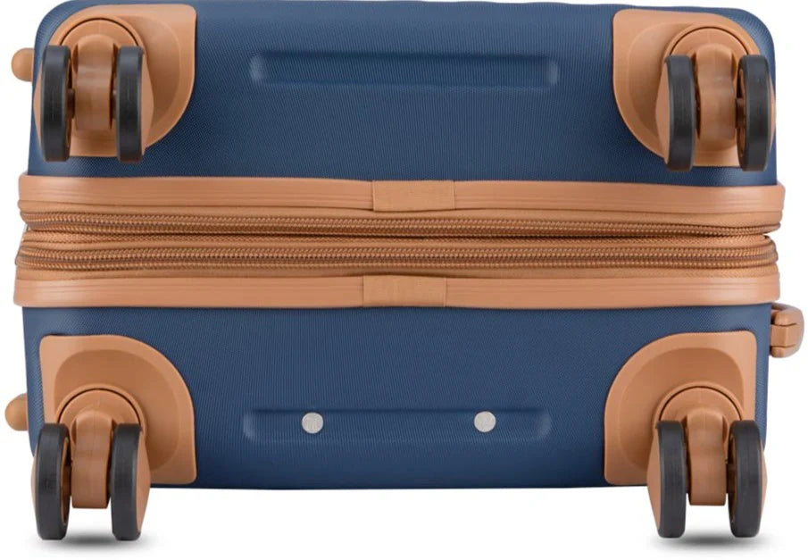 IT Luggage Fashionista Advant